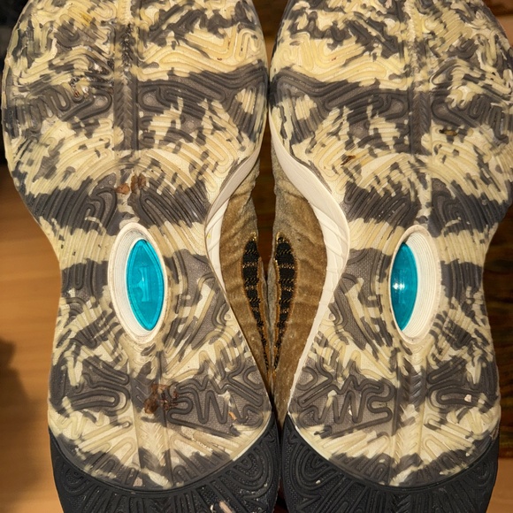 Nike LeBron XXI basketball shoes